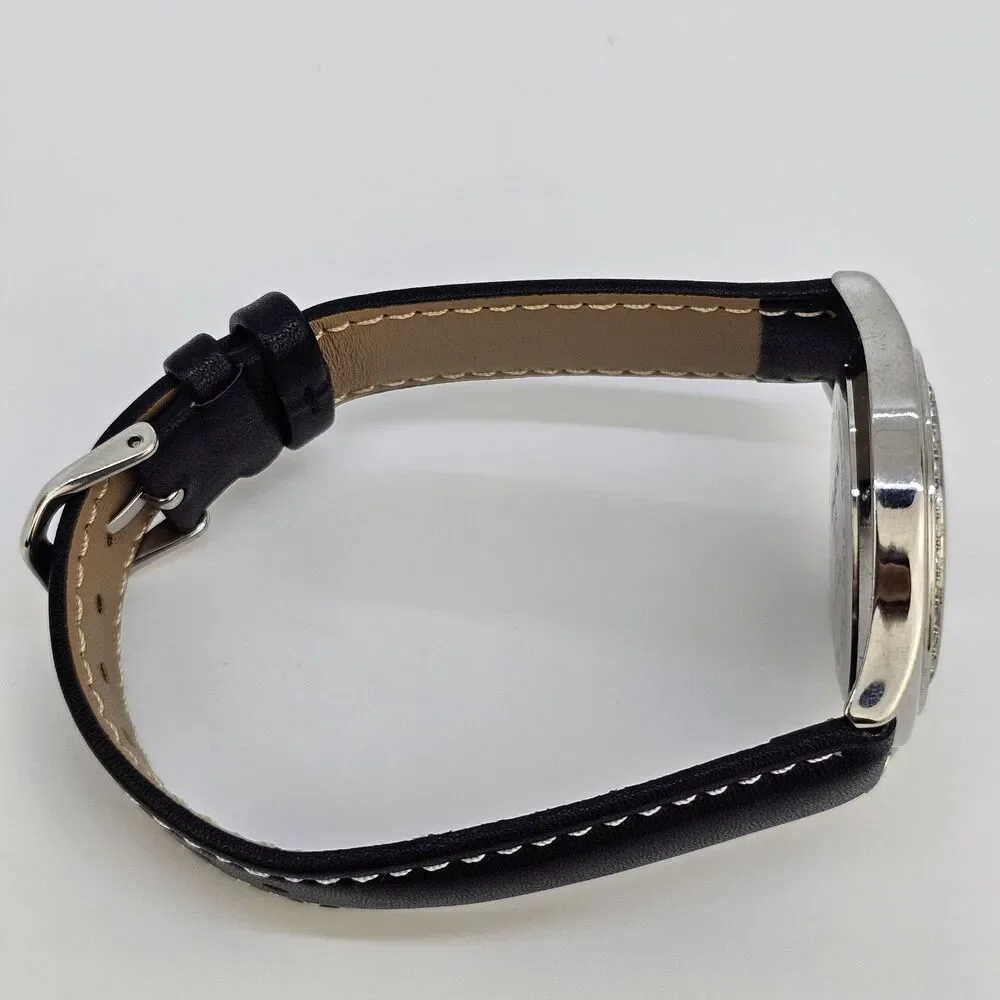 Gruen Women's Watch 36MM White Dial New Black White Leather Bands New‎ Battery